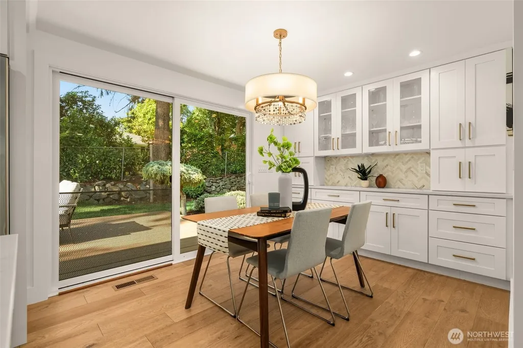 9121 228th Street SW Edmonds WA 98026