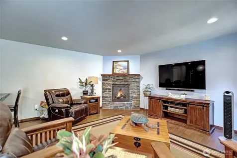 3020 Sauk Drive Camano Island WA 98282