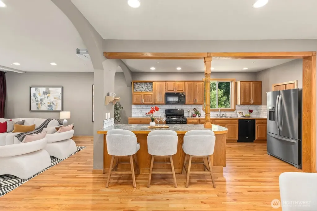 4935 Glenwood Avenue Everett WA 98203