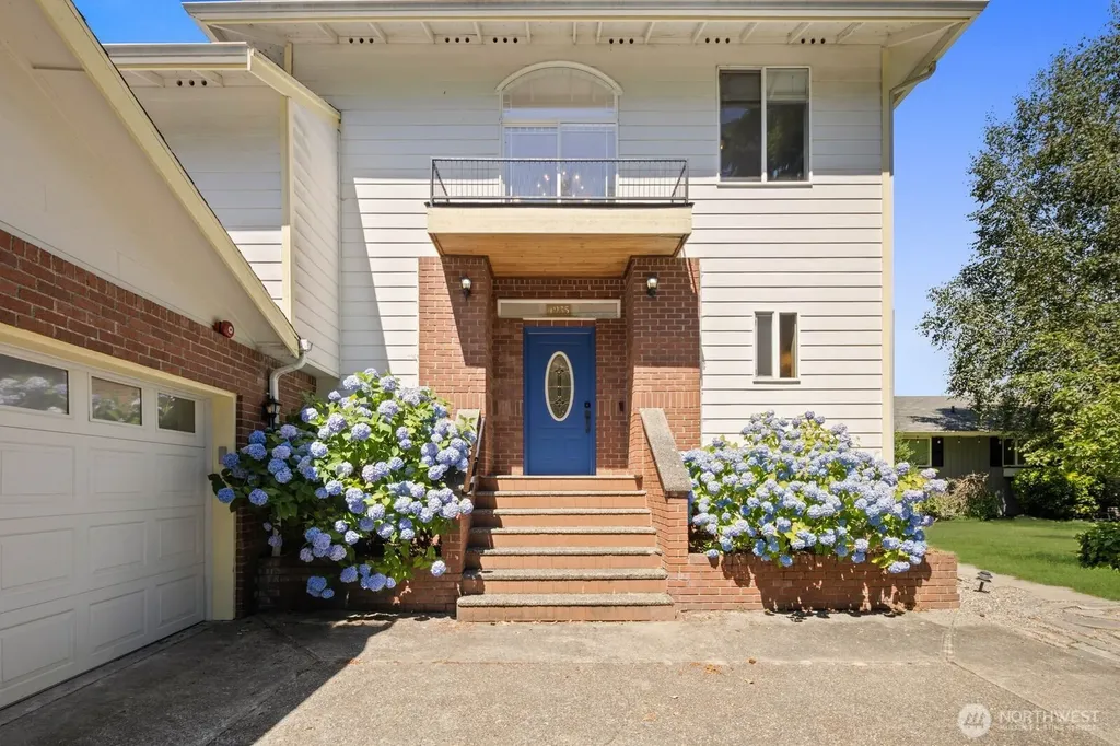 4935 Glenwood Avenue Everett WA 98203