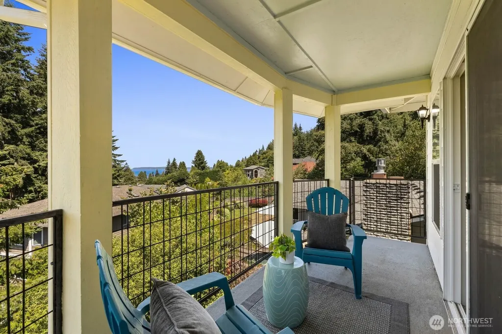4935 Glenwood Avenue Everett WA 98203