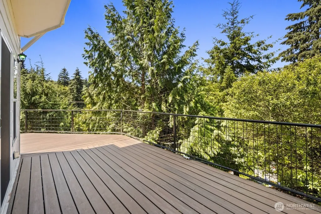 4935 Glenwood Avenue Everett WA 98203