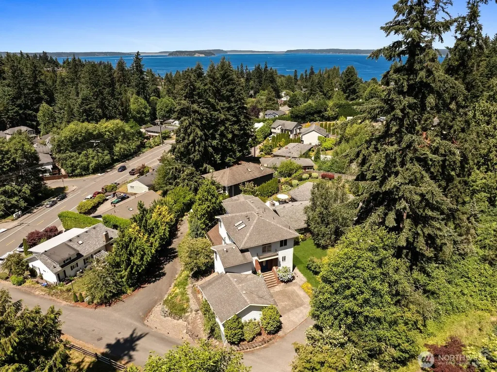 4935 Glenwood Avenue Everett WA 98203