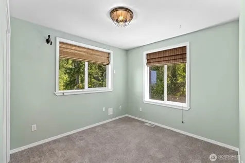 4935 Glenwood Avenue Everett WA 98203
