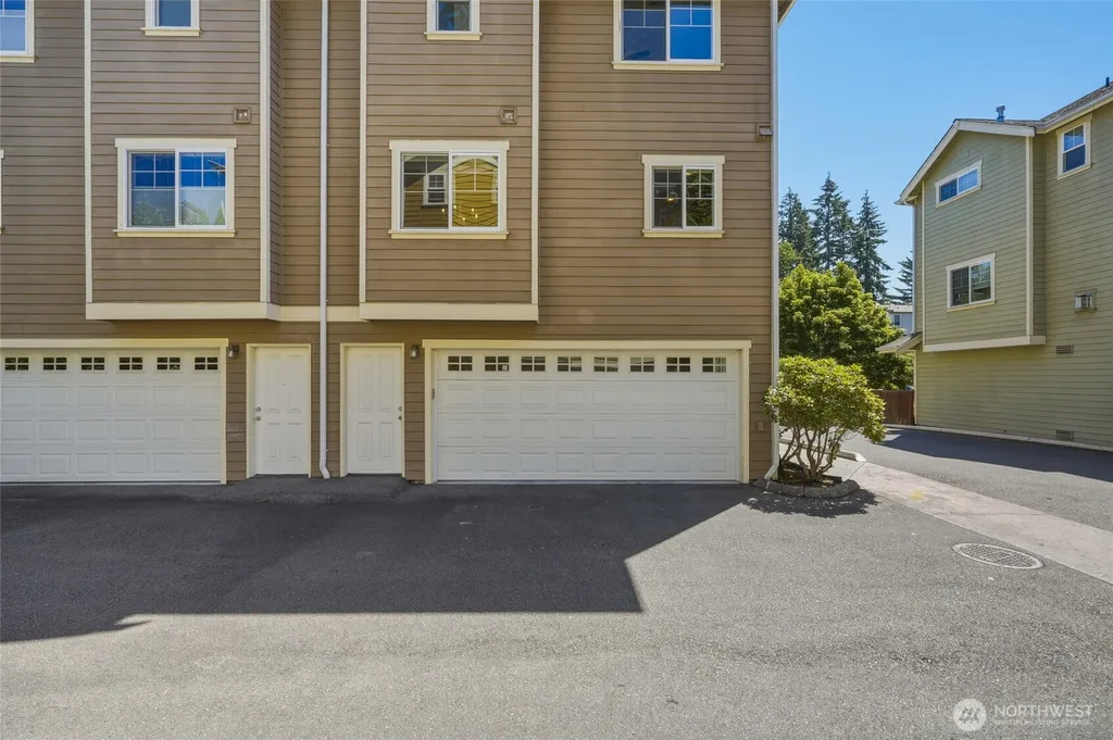 21410 50th Avenue W Mountlake Terrace WA 98043