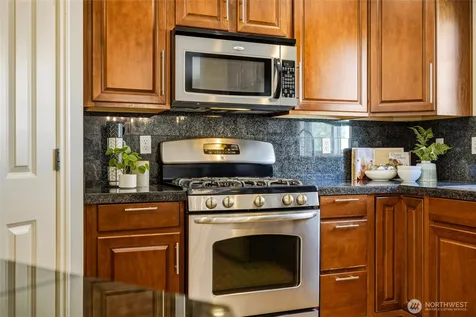 21410 50th Avenue W Mountlake Terrace WA 98043