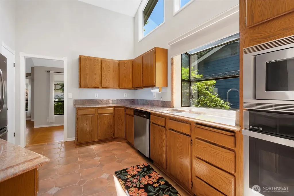 16208 90th Avenue Ct E Puyallup WA 98375