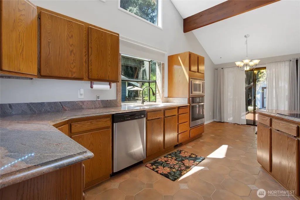 16208 90th Avenue Ct E Puyallup WA 98375