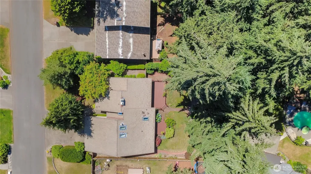 16208 90th Avenue Ct E Puyallup WA 98375