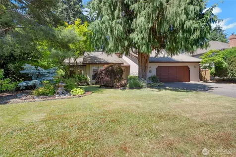 16208 90th Avenue Ct E Puyallup WA 98375