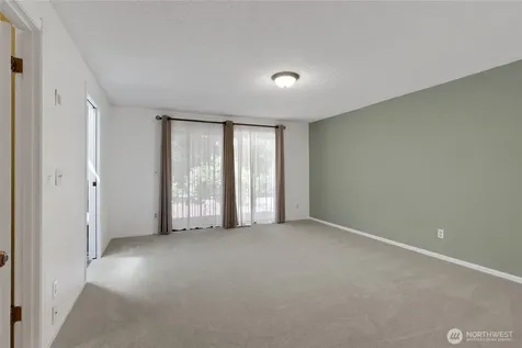 16208 90th Avenue Ct E Puyallup WA 98375