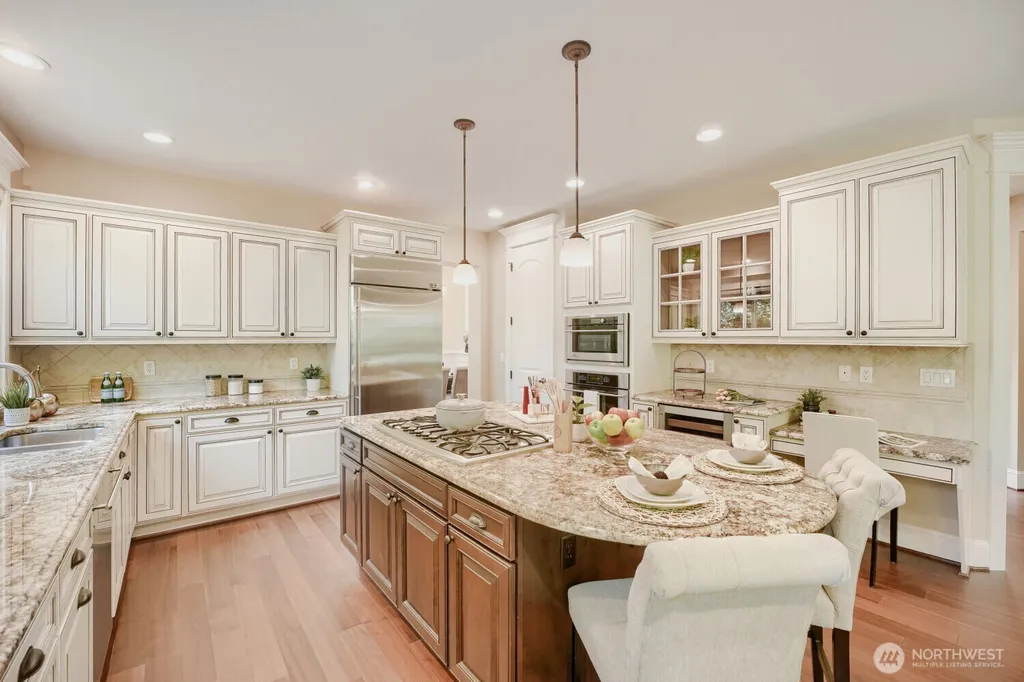 13042 NE 8th Street Bellevue WA 98005