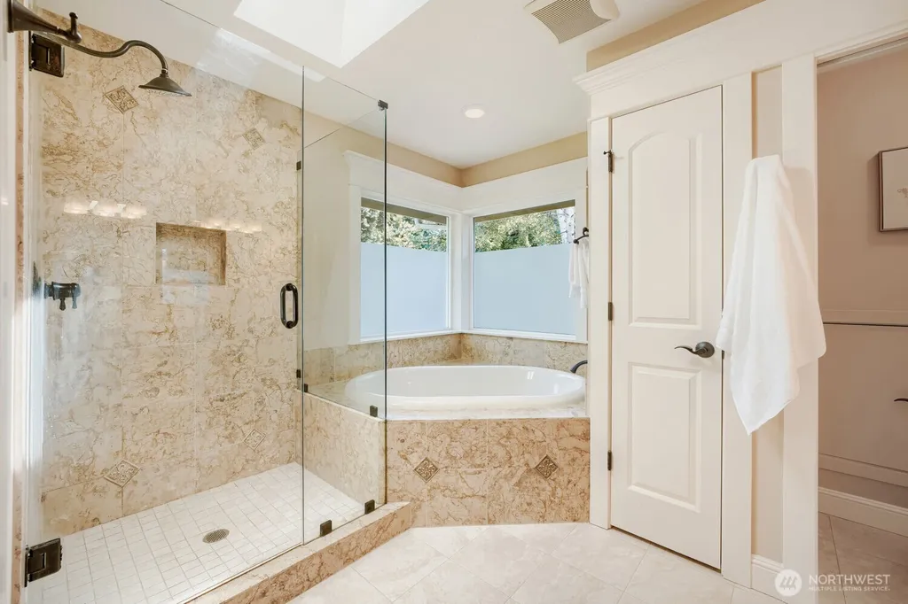 13042 NE 8th Street Bellevue WA 98005