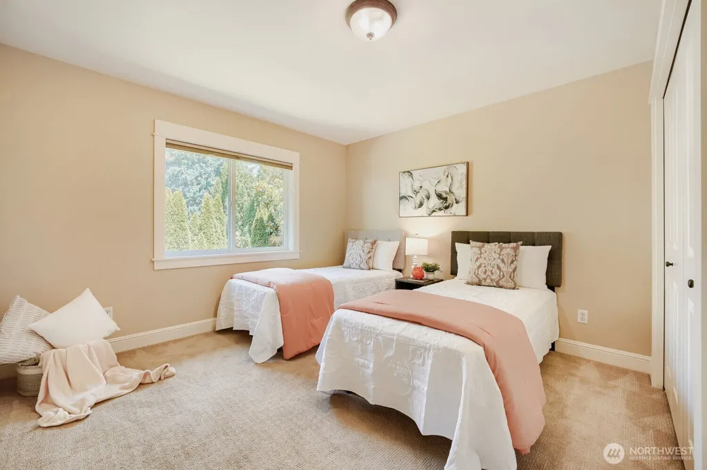 13042 NE 8th Street Bellevue WA 98005