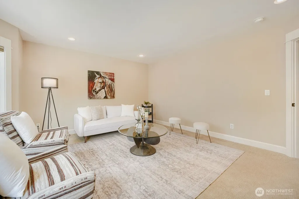 13042 NE 8th Street Bellevue WA 98005