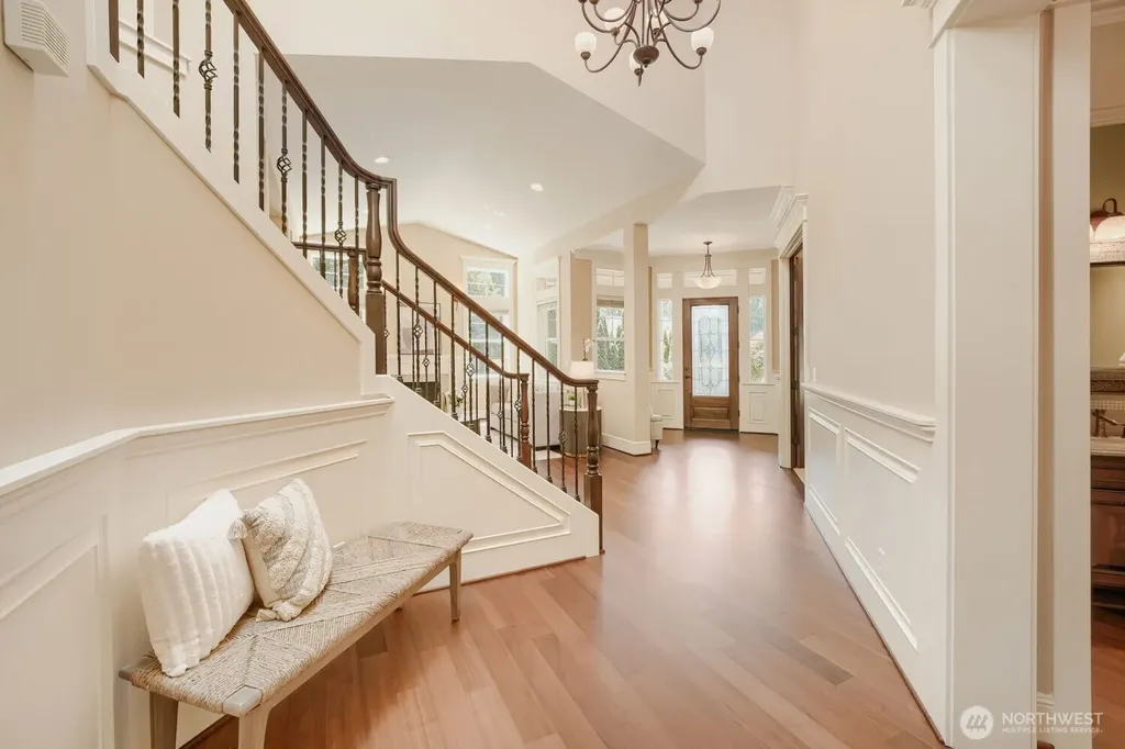 13042 NE 8th Street Bellevue WA 98005