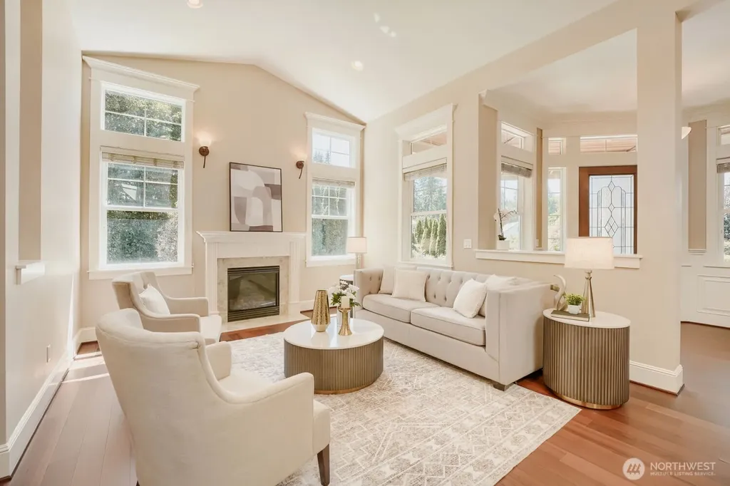 13042 NE 8th Street Bellevue WA 98005