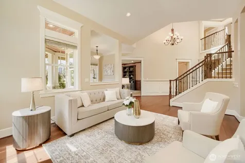13042 NE 8th Street Bellevue WA 98005
