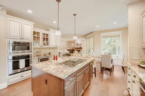 13042 NE 8th Street Bellevue WA 98005
