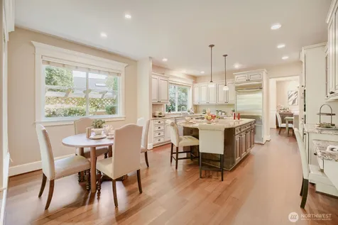13042 NE 8th Street Bellevue WA 98005