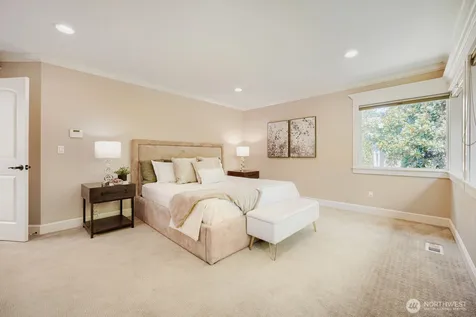 13042 NE 8th Street Bellevue WA 98005