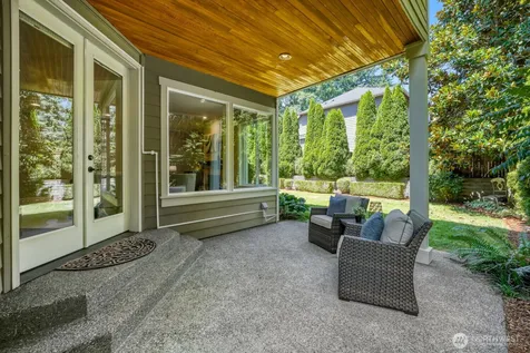 13042 NE 8th Street Bellevue WA 98005