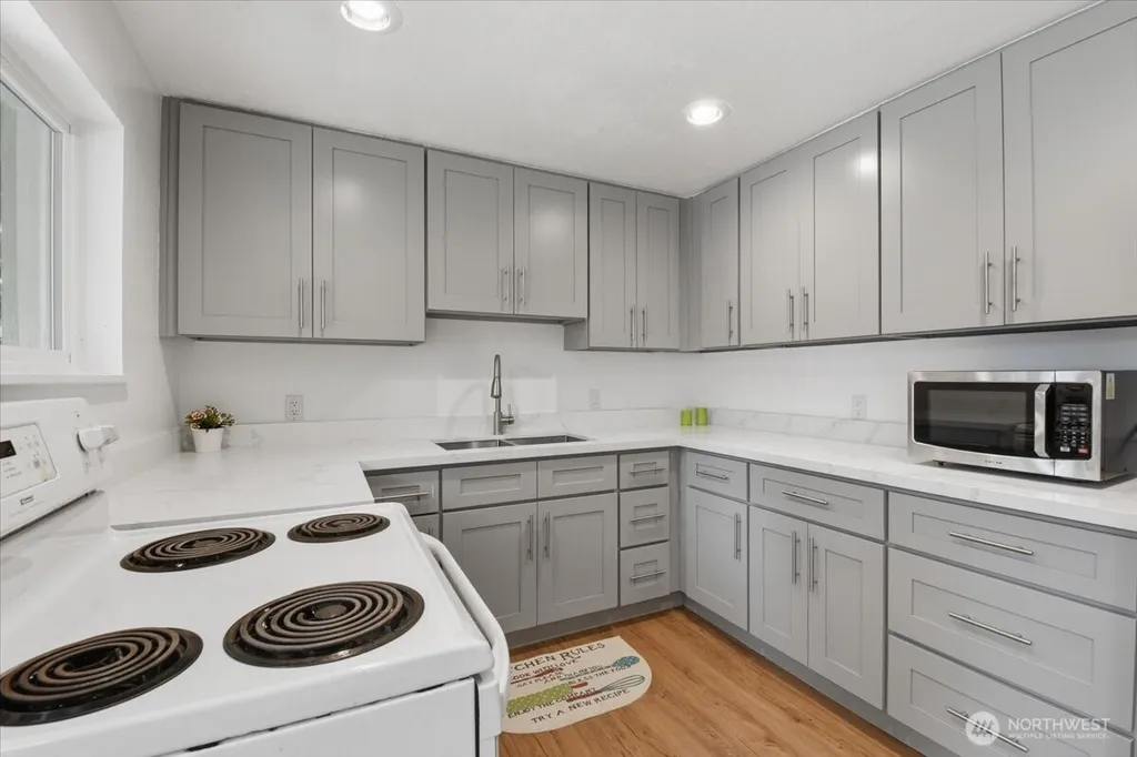 851 Pierce Avenue NE Renton WA 98056