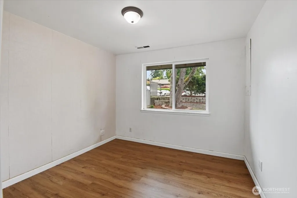 851 Pierce Avenue NE Renton WA 98056