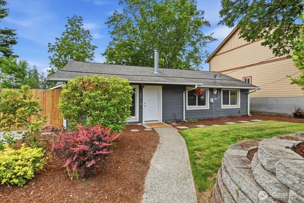 851 Pierce Avenue NE Renton WA 98056