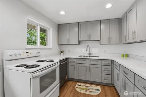 851 Pierce Avenue NE Renton WA 98056