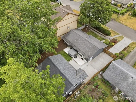 851 Pierce Avenue NE Renton WA 98056