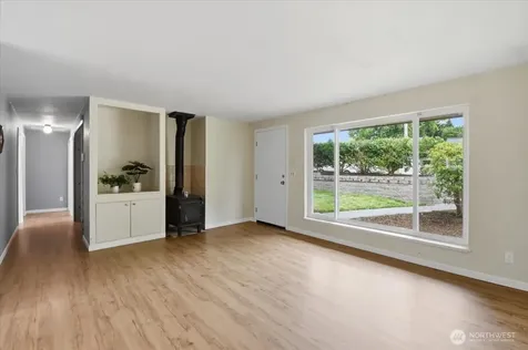 851 Pierce Avenue NE Renton WA 98056