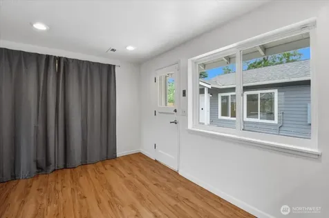 851 Pierce Avenue NE Renton WA 98056