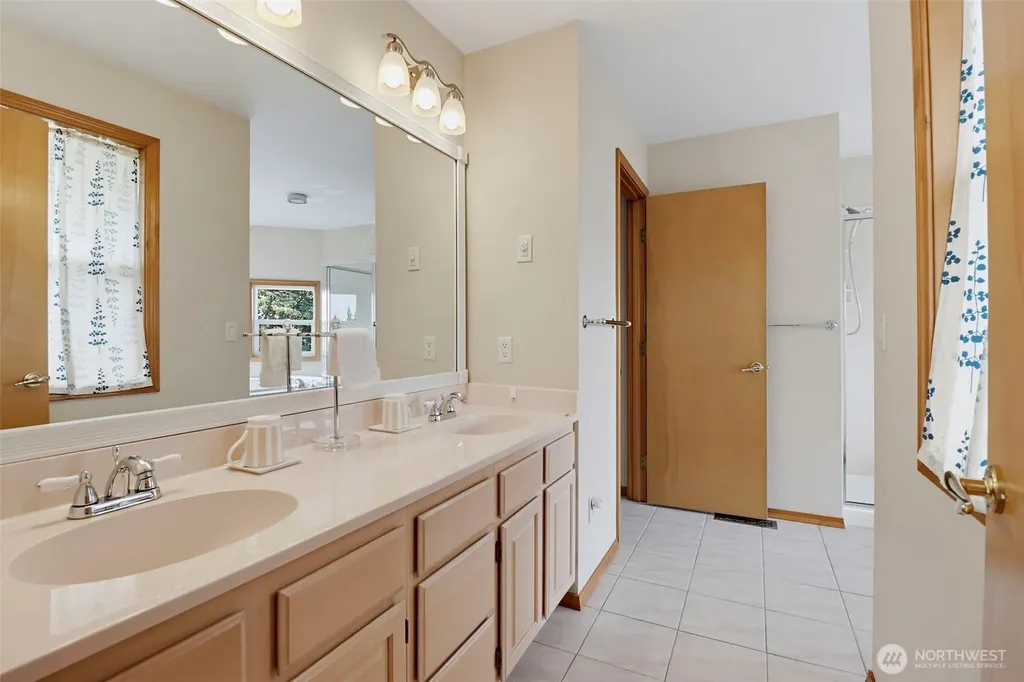 34912 57th Avenue S Auburn WA 98001