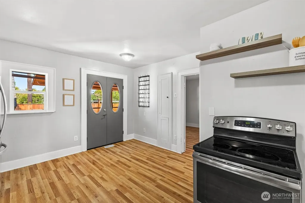 2827 Walnut Street Bellingham WA 98225