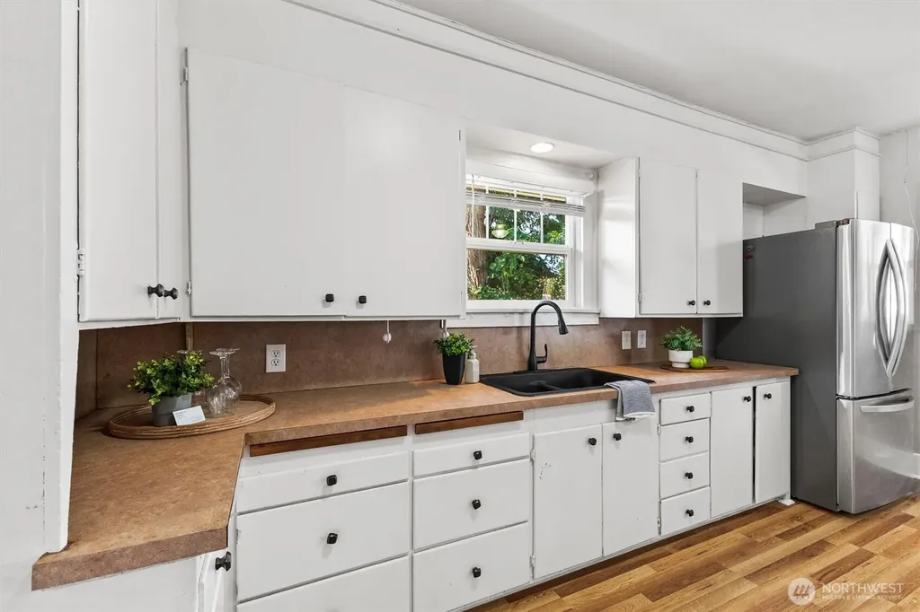 2827 Walnut Street Bellingham WA 98225