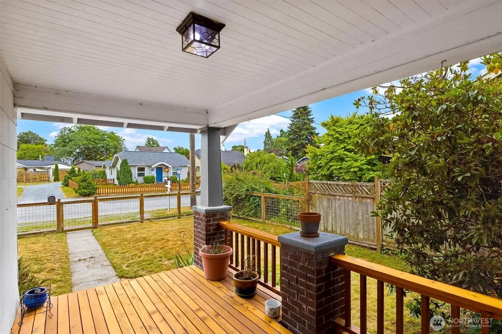 2827 Walnut Street Bellingham WA 98225