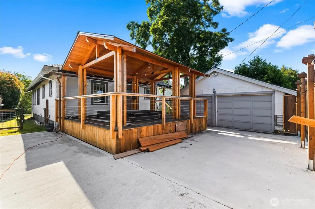 2827 Walnut Street Bellingham WA 98225