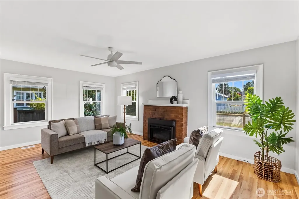 2827 Walnut Street Bellingham WA 98225