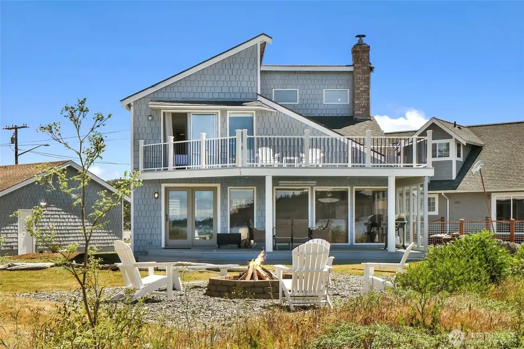 2585 Lummi View Drive Bellingham WA 98226