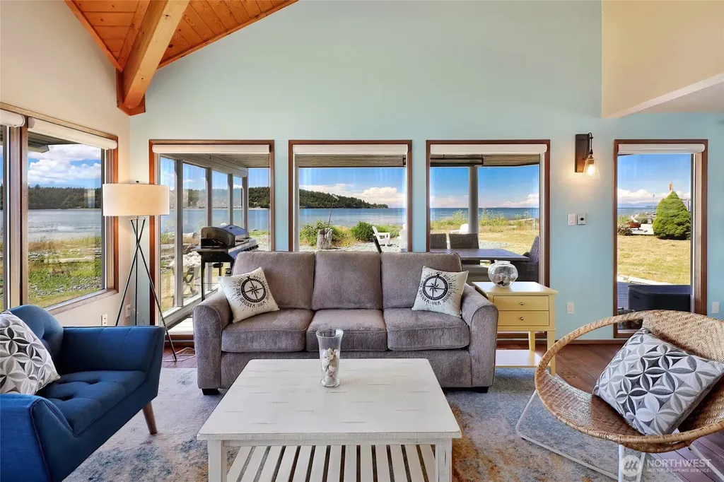 2585 Lummi View Drive Bellingham WA 98226