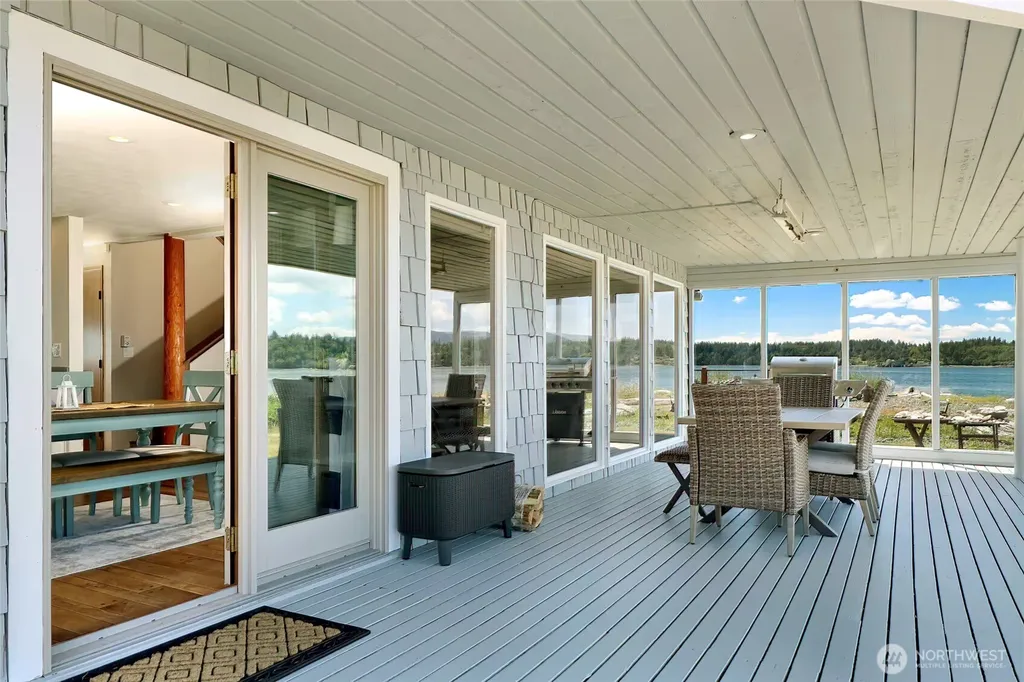 2585 Lummi View Drive Bellingham WA 98226