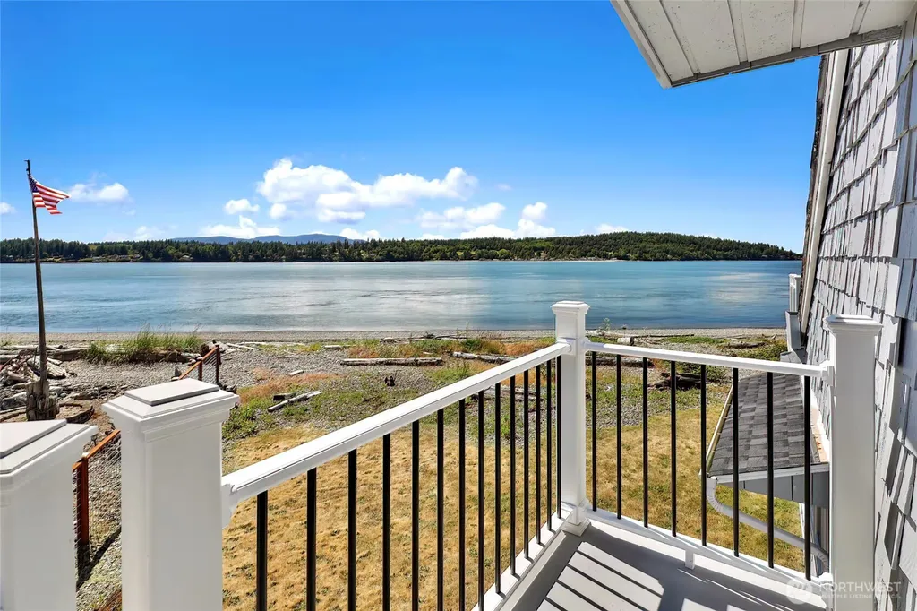 2585 Lummi View Drive Bellingham WA 98226