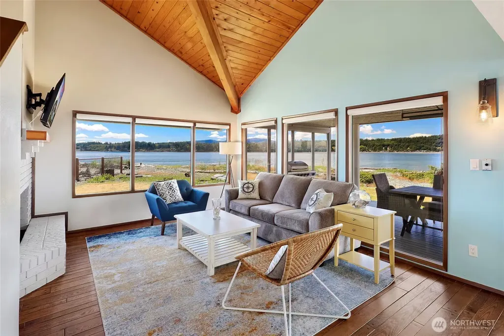 2585 Lummi View Drive Bellingham WA 98226