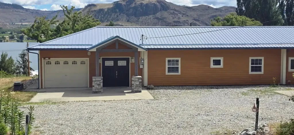 3340 Us Highway 97 Oroville WA 98844