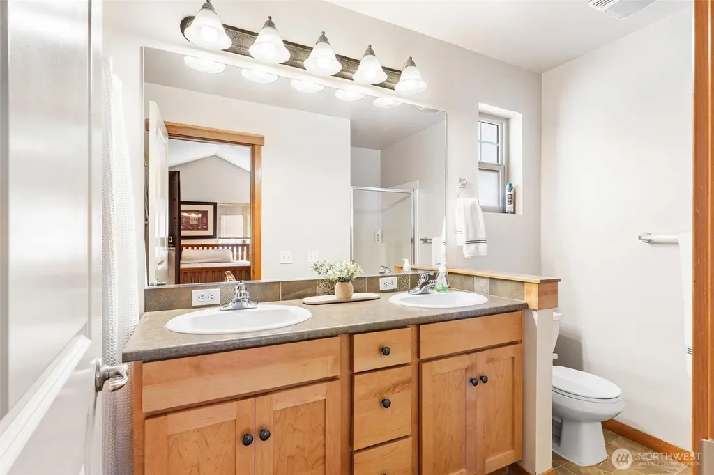 6617 198th Place SW Lynnwood WA 98036