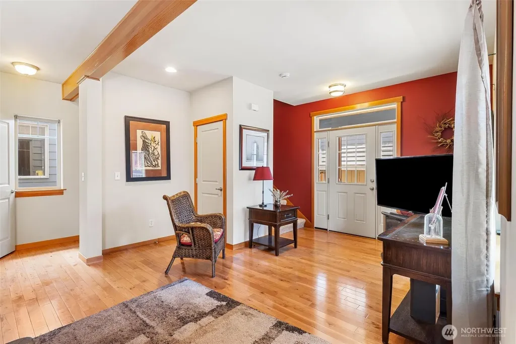 6617 198th Place SW Lynnwood WA 98036