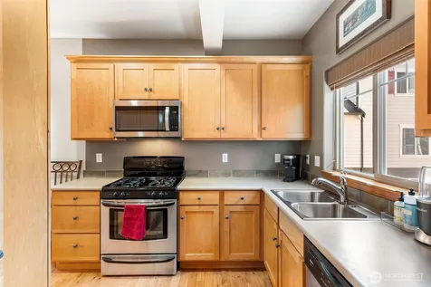 6617 198th Place SW Lynnwood WA 98036