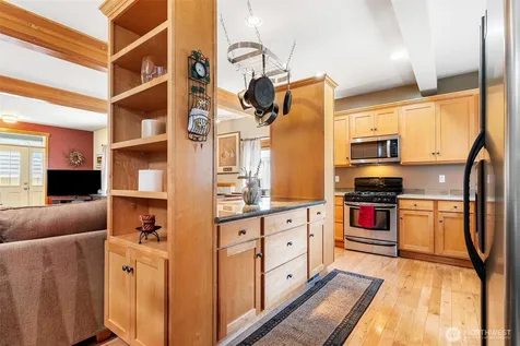 6617 198th Place SW Lynnwood WA 98036
