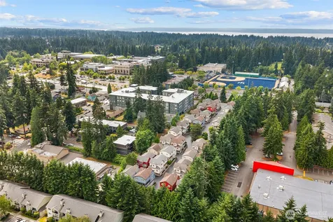 6617 198th Place SW Lynnwood WA 98036